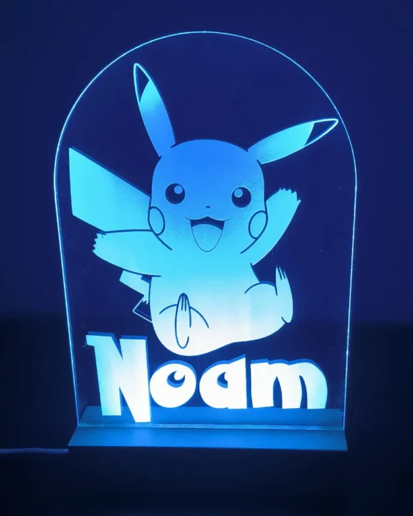 Minuit Creations - Lampe Gravée Personnalisée Pikachu