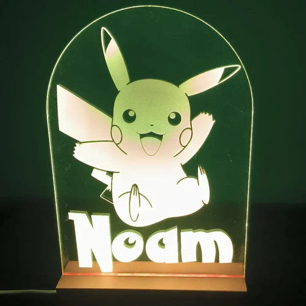 Minuit Creations - Lampe Gravée Personnalisée Pikachu